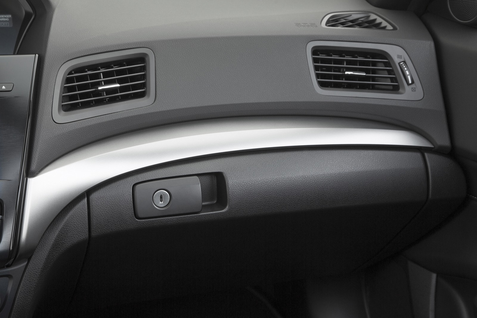 2016 Acura Ilx interior DETAIL