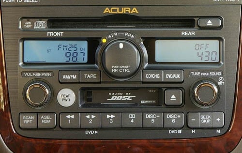 2004 Acura MDX front safety DETAIL