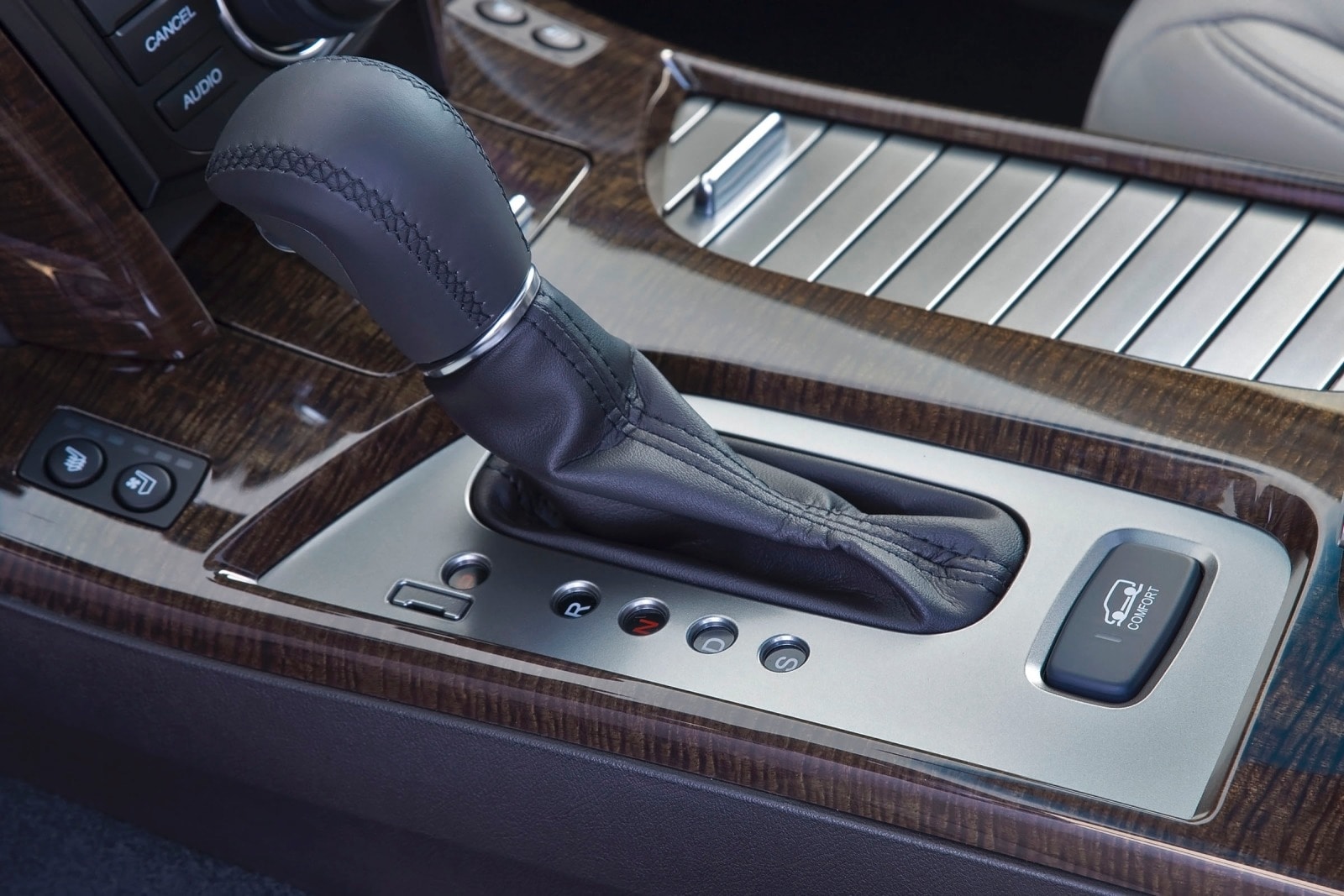 2010 Acura Mdx interior SHF