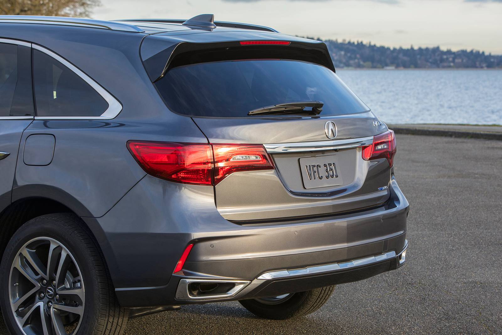 2018 Acura Mdx exterior RBDG