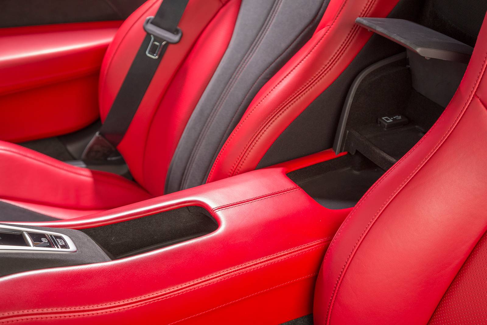 2021 Acura NSX interior DETAIL