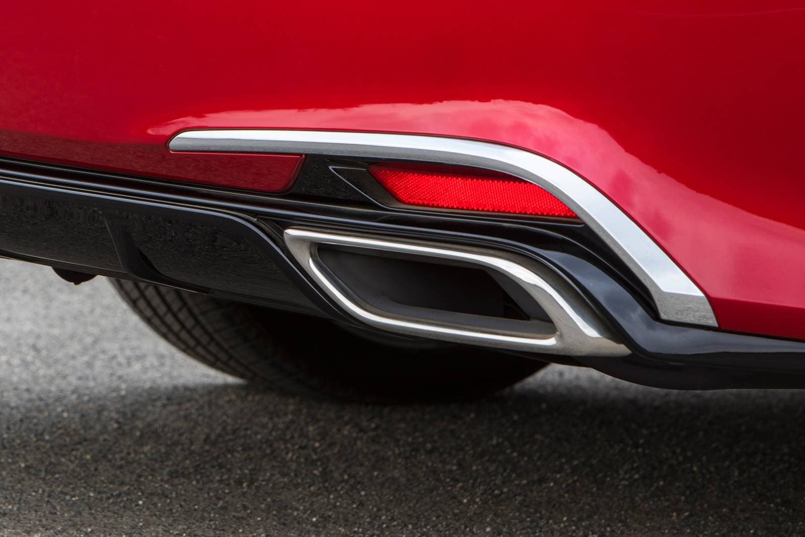 2018 Acura RLX exterior EDETAIL