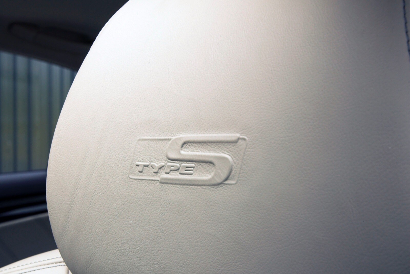 2007 Acura TL front safety DETAIL