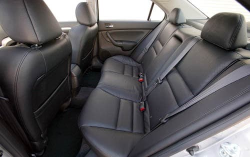 2004 Acura TSX interior RI