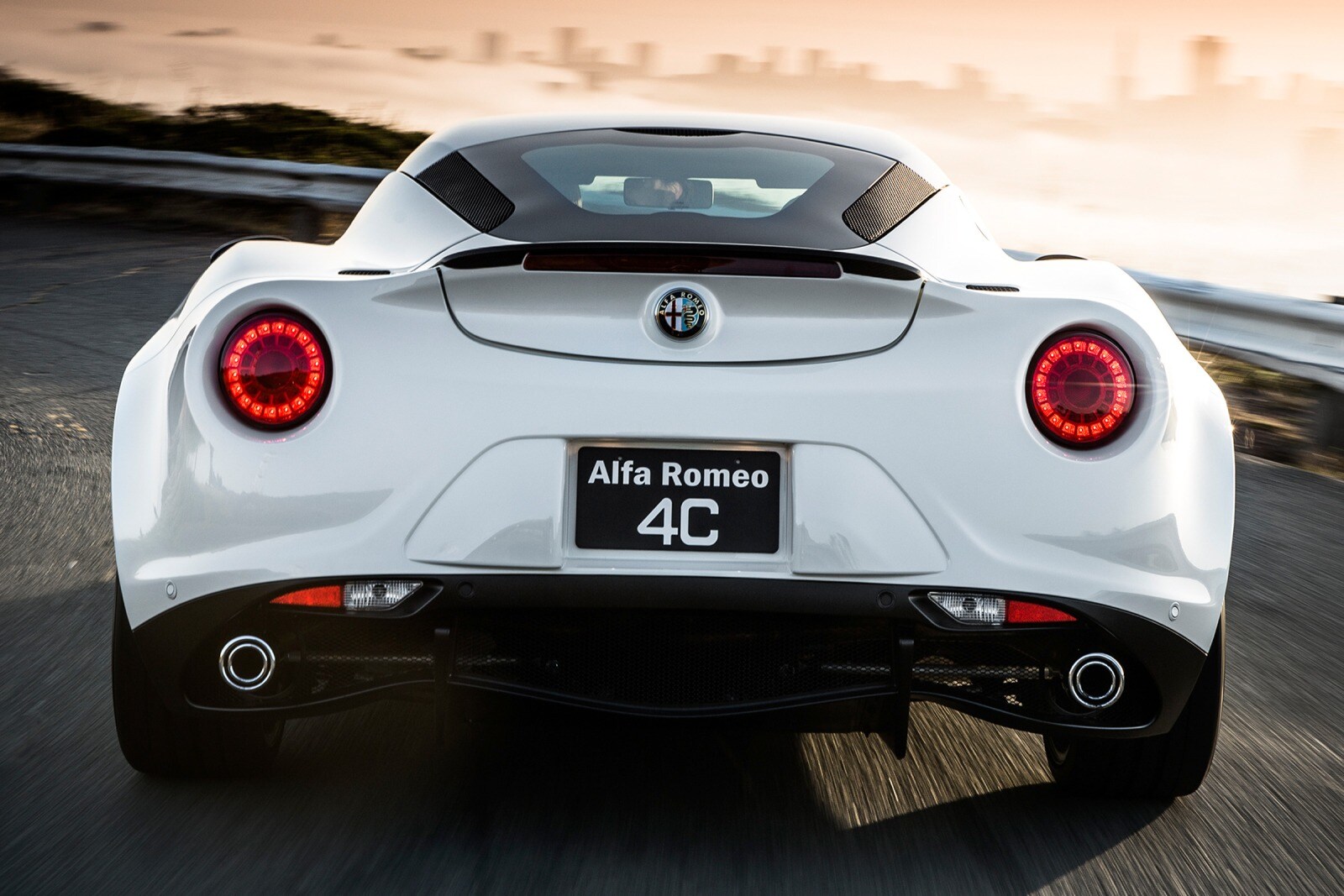 2015 Alfa Romeo 4C Launch Edition Coupe Exterior