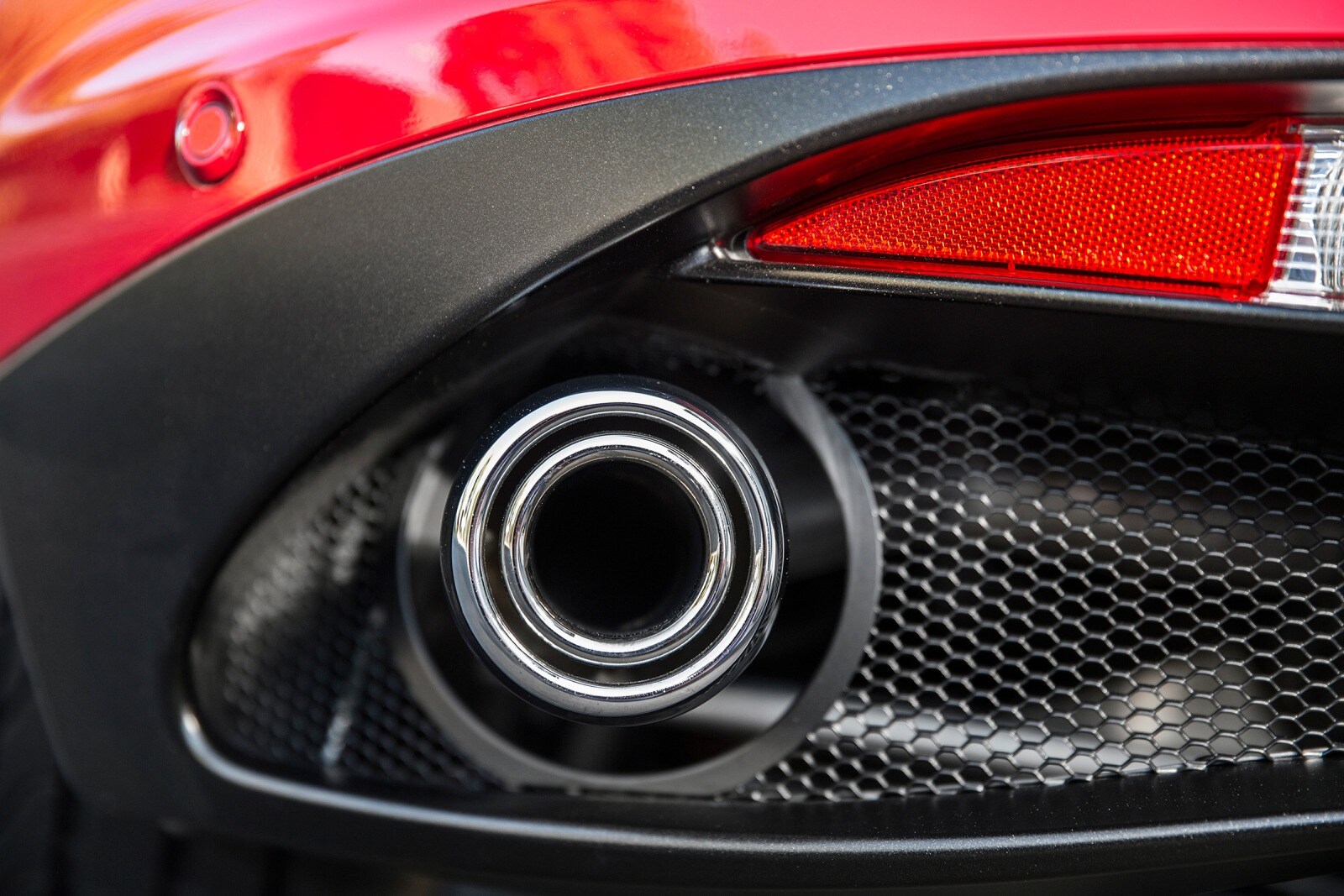 2016 Alfa Romeo 4C exterior EDETAIL