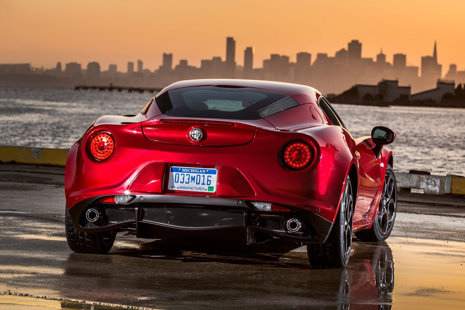 2017 Alfa Romeo 4C Coupe Exterior