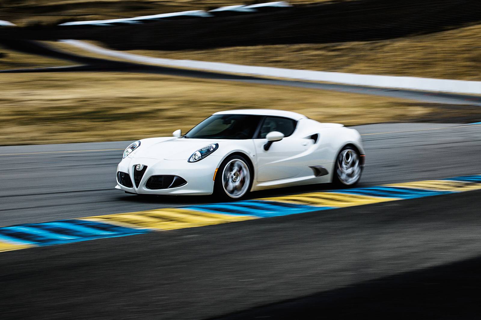 2018 Alfa Romeo 4C exterior F