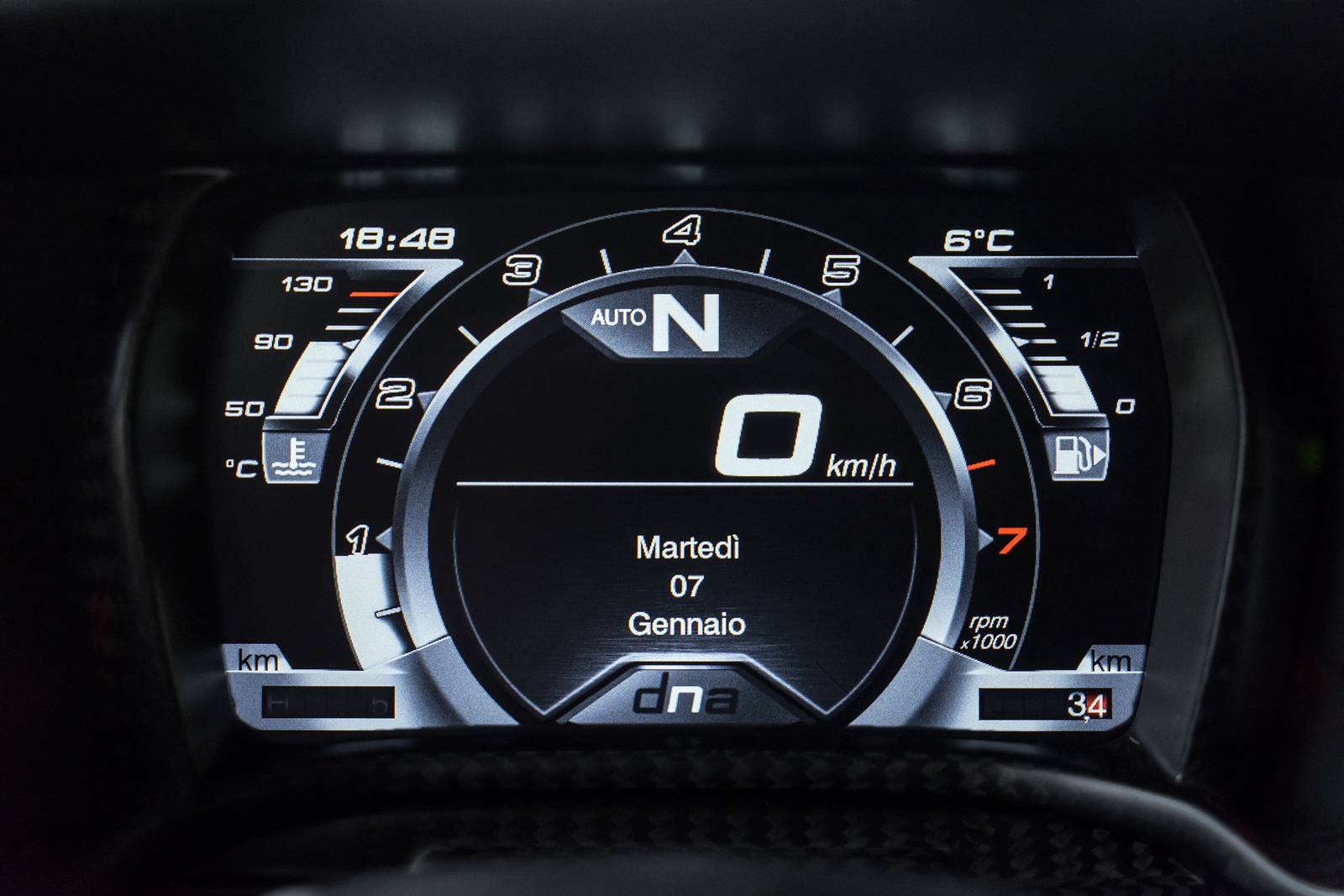 2018 Alfa Romeo 4C interior G