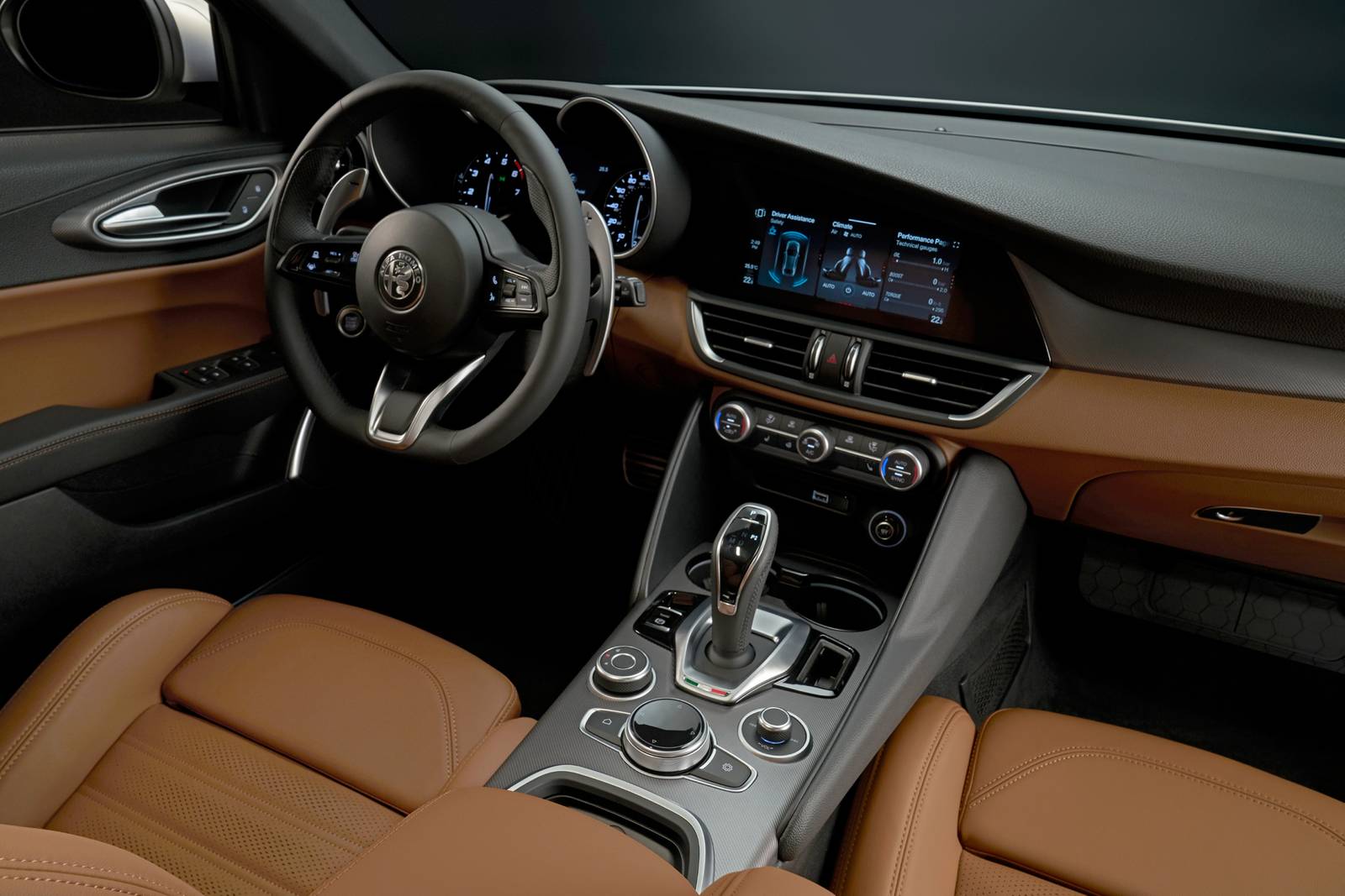 2023 Alfa Romeo Giulia interior D