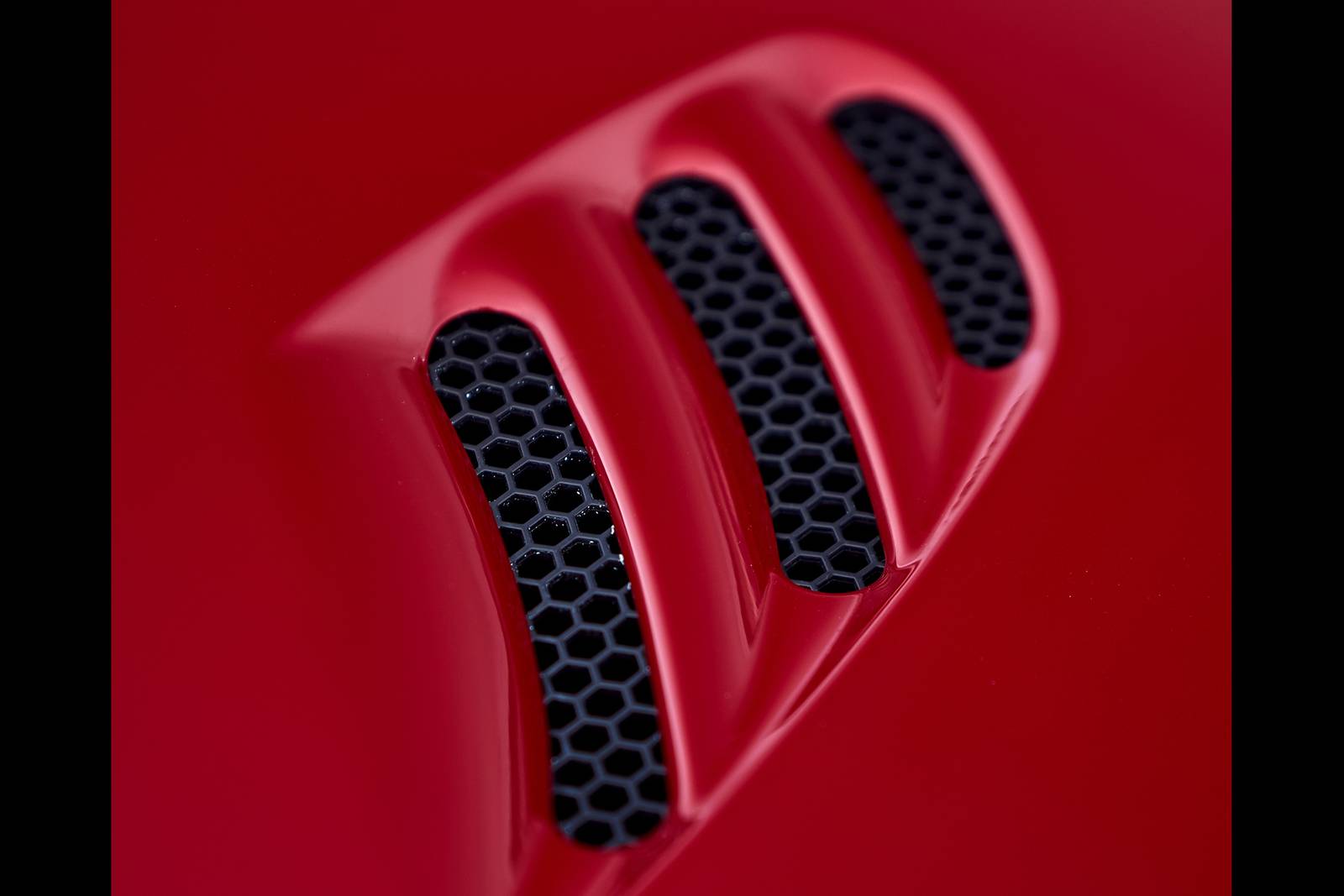 2018 Alfa Romeo Stelvio exterior EDETAIL