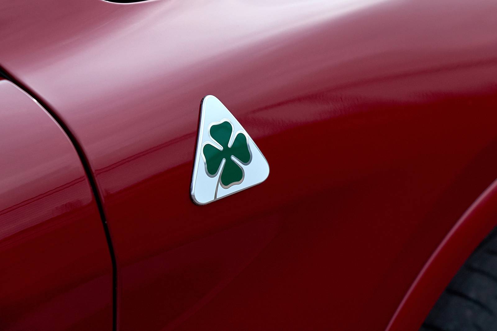 2022 Alfa Romeo Stelvio — OEM photo 3