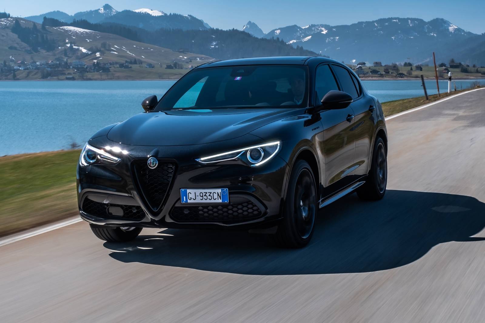 2023 Alfa Romeo Stelvio — OEM photo 3