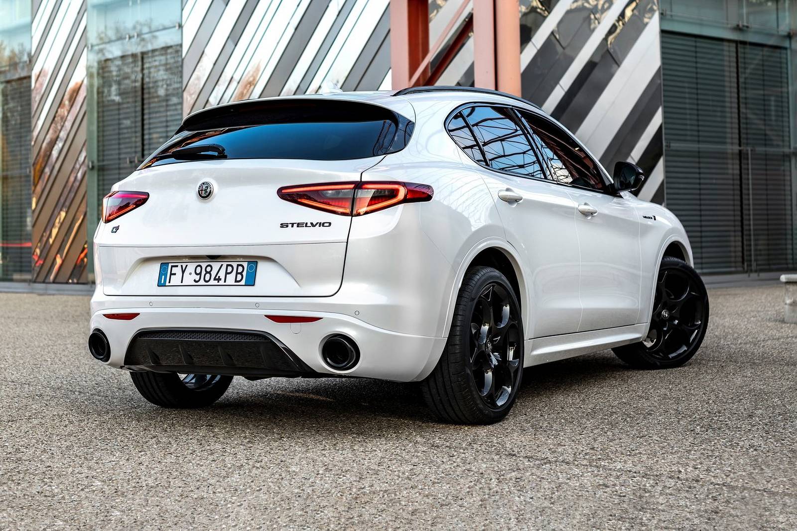 2023 Alfa Romeo Stelvio Veloce 4dr SUV Exterior