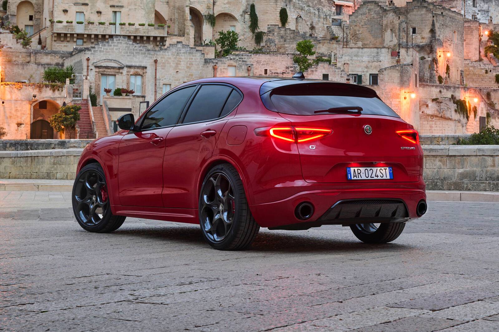 2025 Alfa Romeo Stelvio exterior F