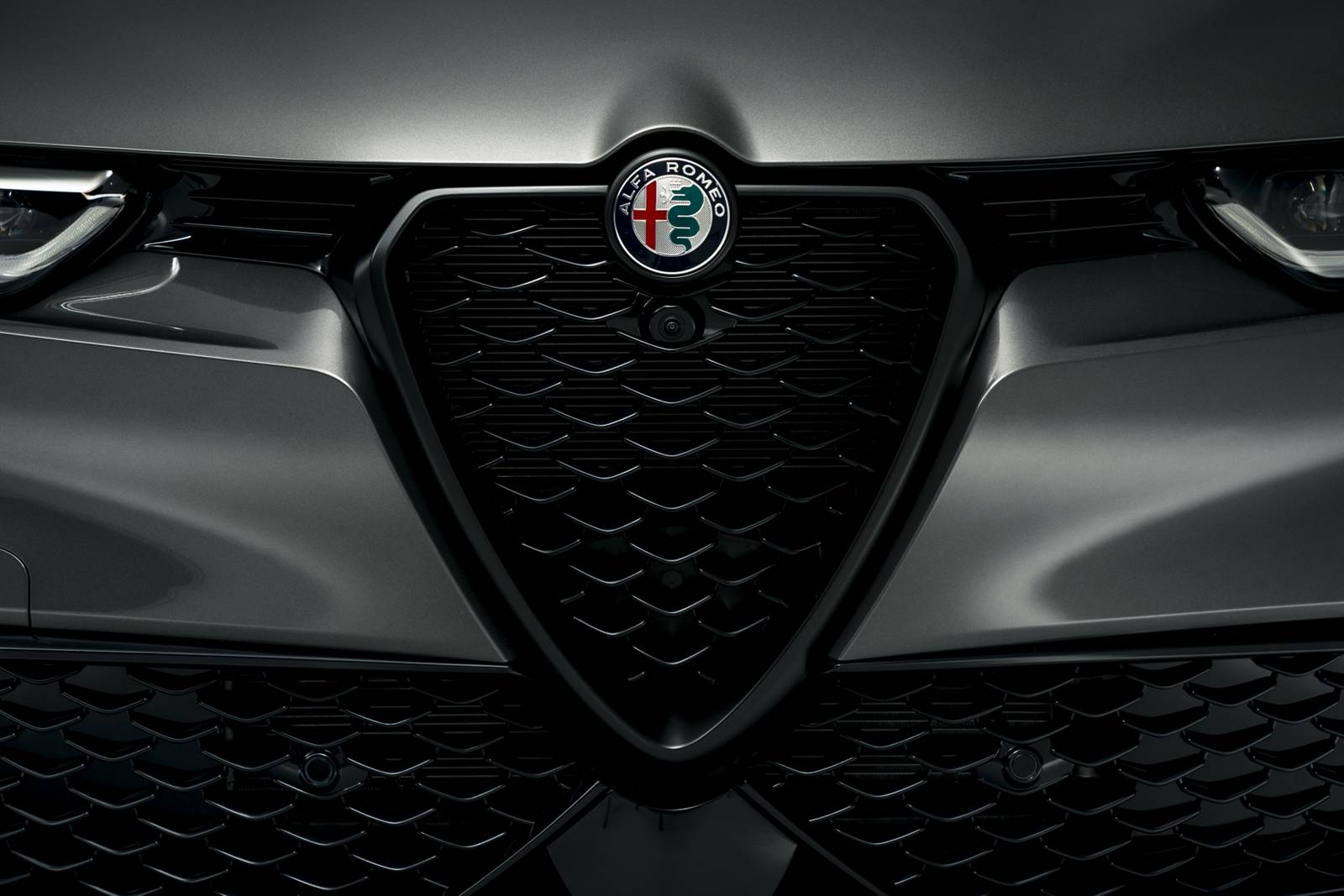 2024 Alfa Romeo Tonale — OEM photo 4