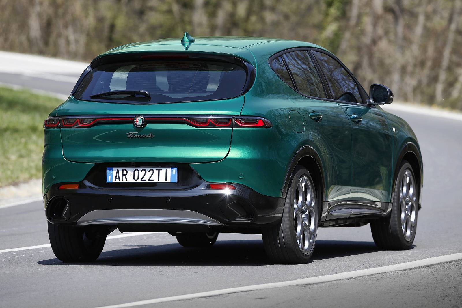 2024 Alfa Romeo Tonale — OEM photo 5