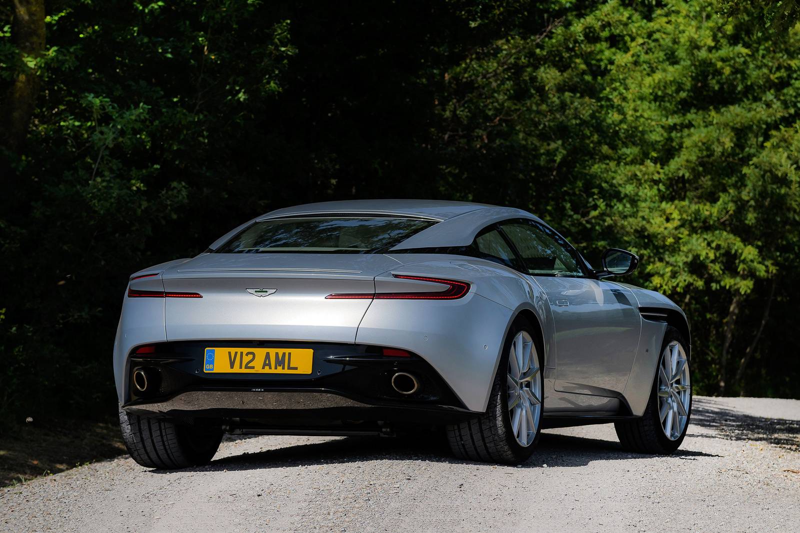 2018 Aston Martin DB11 — OEM photo 4