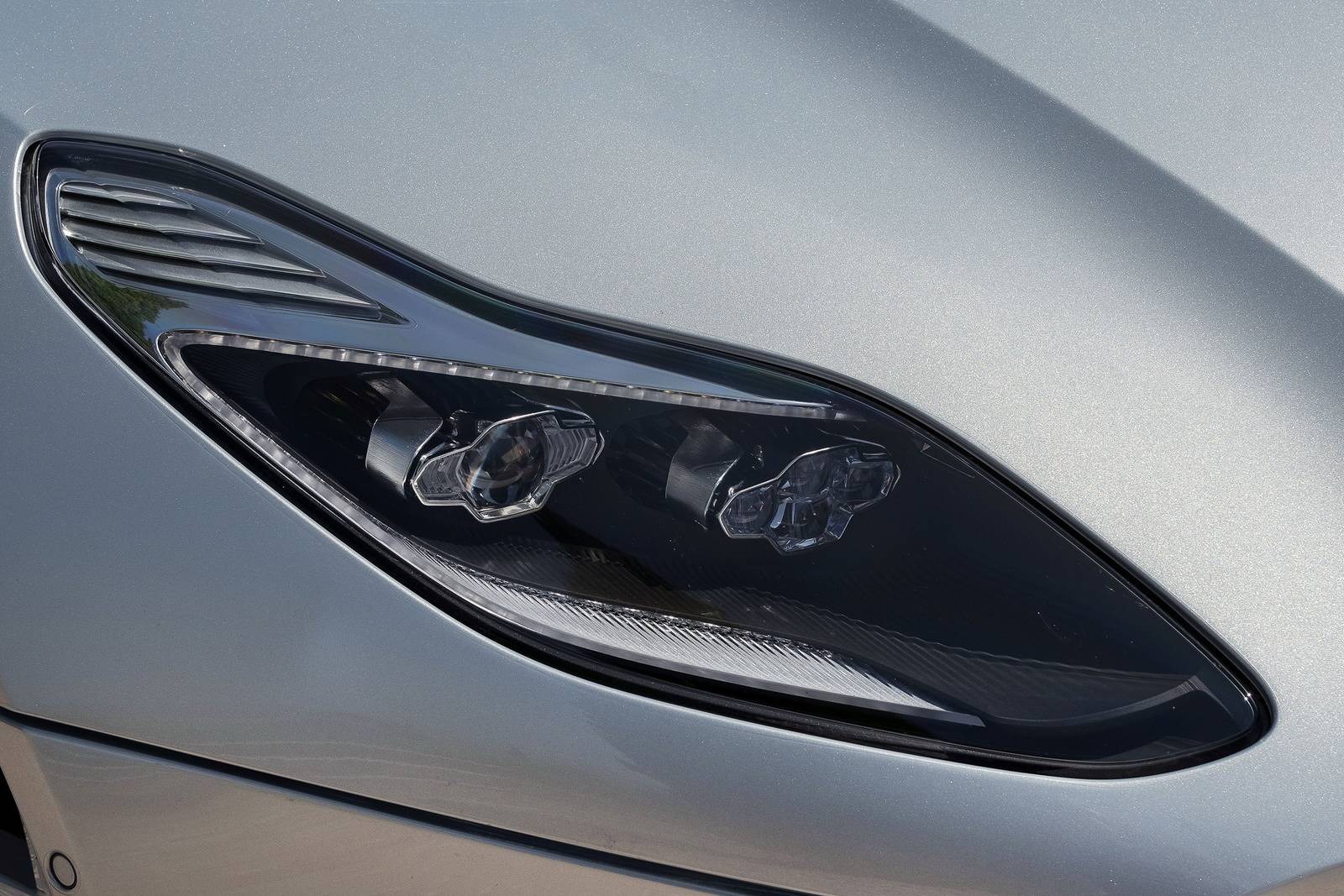 2018 Aston Martin DB11 exterior EDETAIL