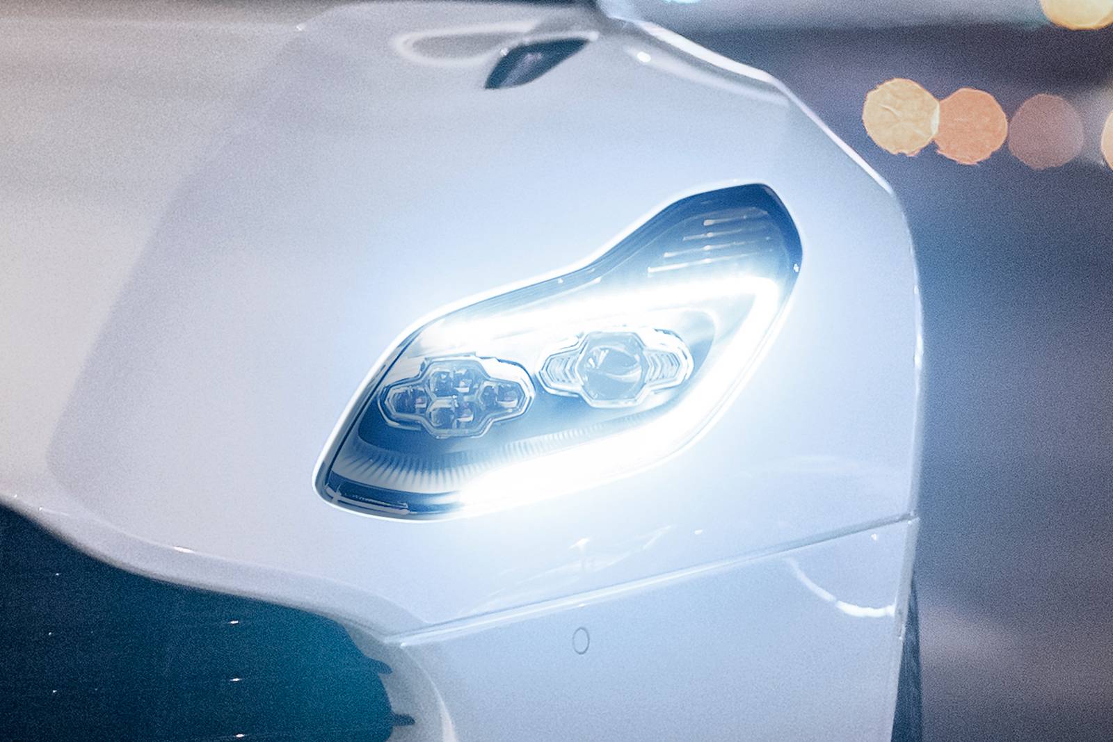 2019 Aston Martin DB11 exterior EDETAIL