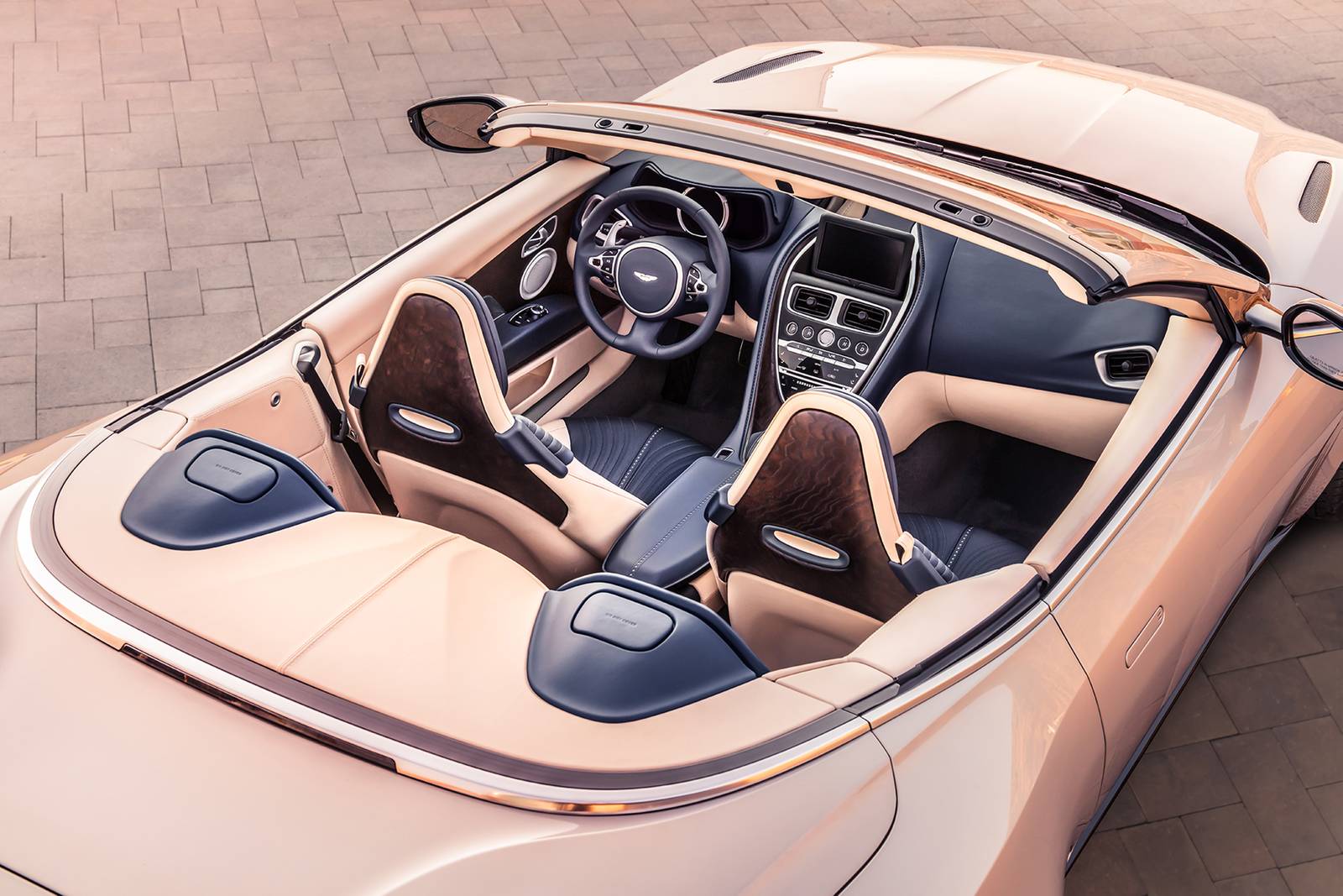 2019 Aston Martin DB11 interior D