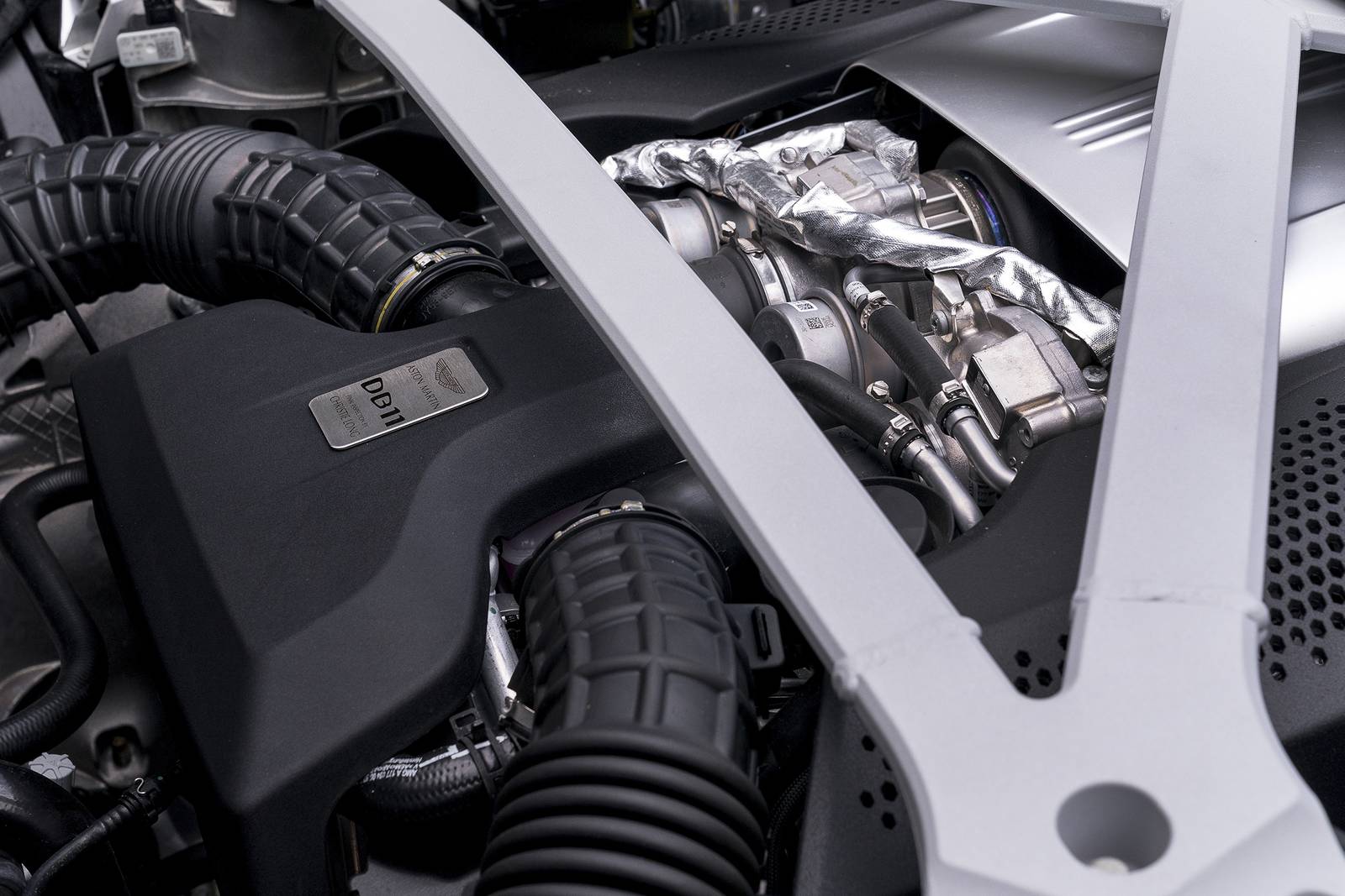 2020 Aston Martin DB11 exterior E