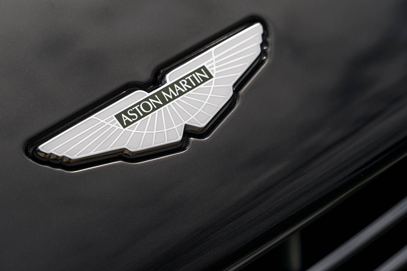 2021 Aston Martin DB11 — OEM photo 5