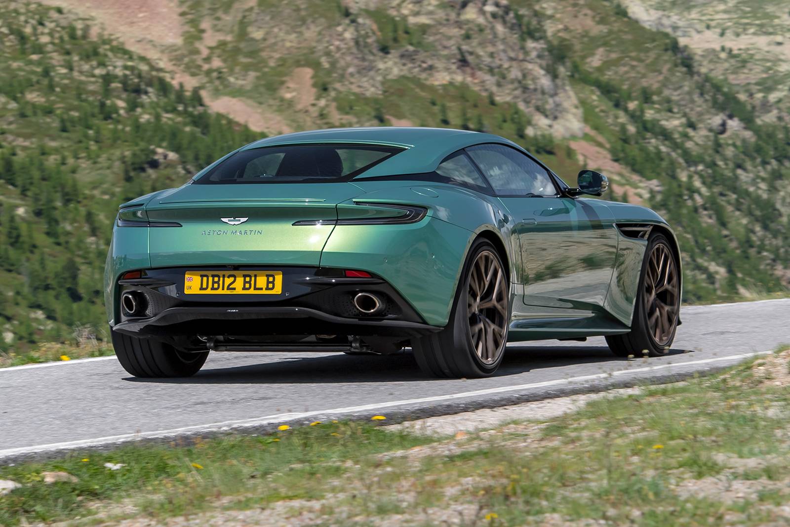 2025 Aston Martin DB12 exterior F