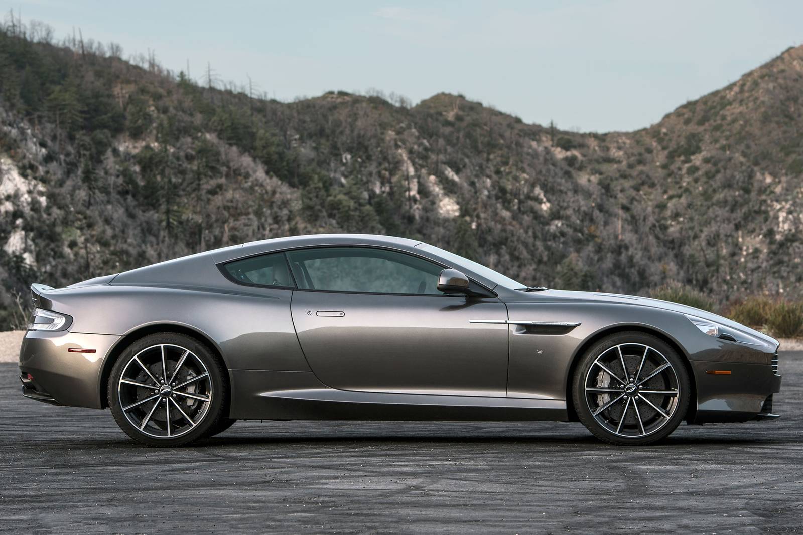 2016 Aston Martin DB9 GT exterior F