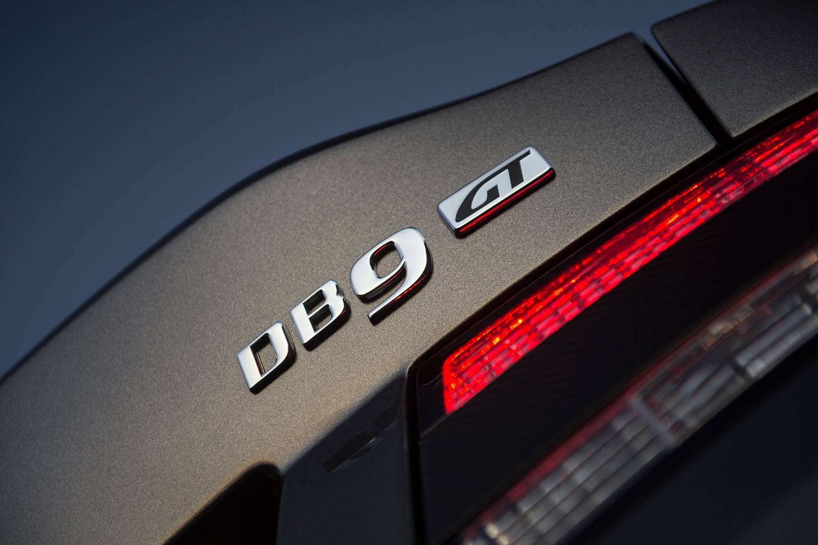 2016 Aston Martin DB9 — OEM photo 5