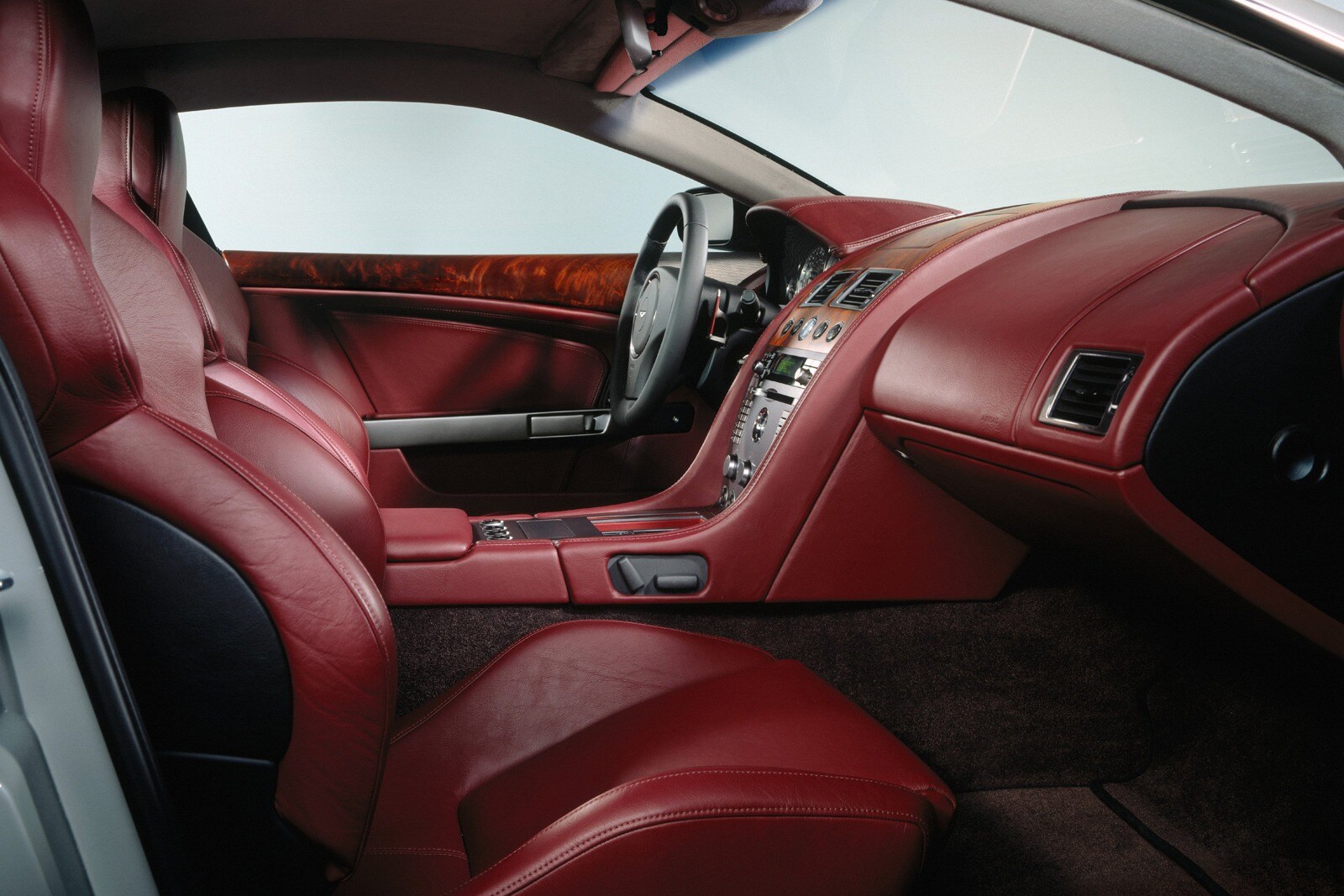 2008 Aston Martin DB9 interior I