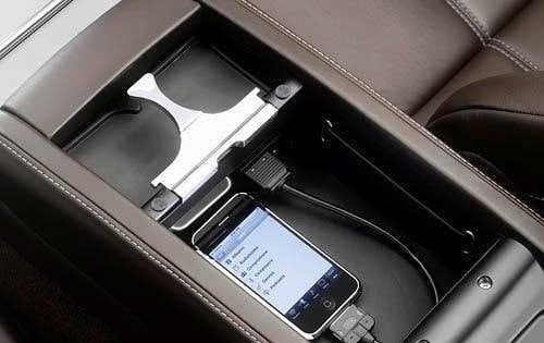 2009 Aston Martin DB9 interior DETAIL