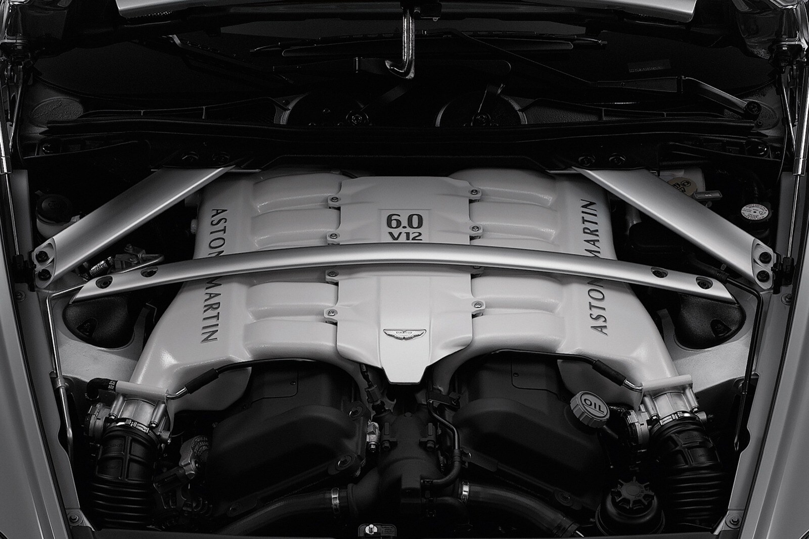 2010 Aston Martin DB9 — OEM photo 5