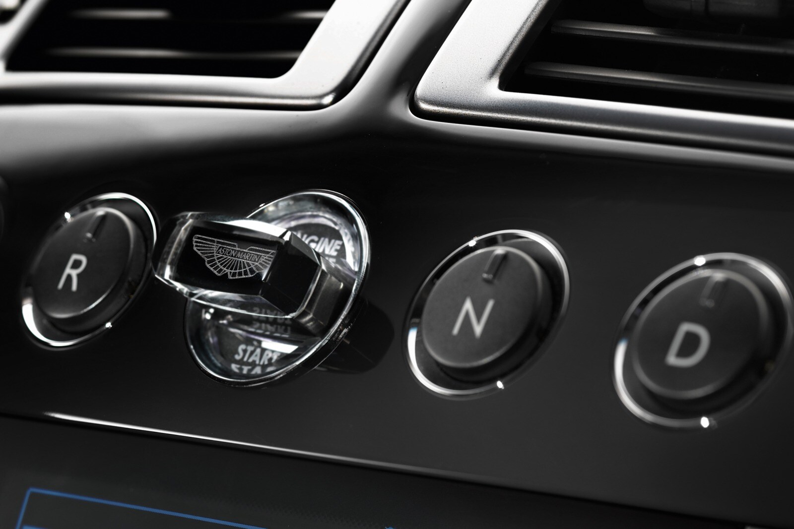 2010 Aston Martin DB9 interior DETAIL