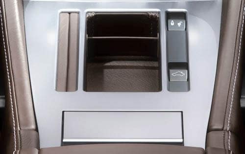 2011 Aston Martin DB9 interior CC