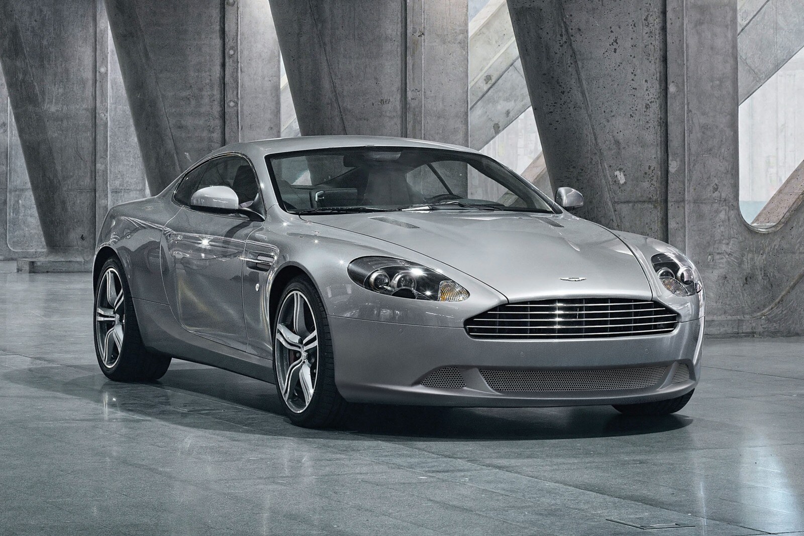 2012 Aston Martin DB9 Coupe Exterior