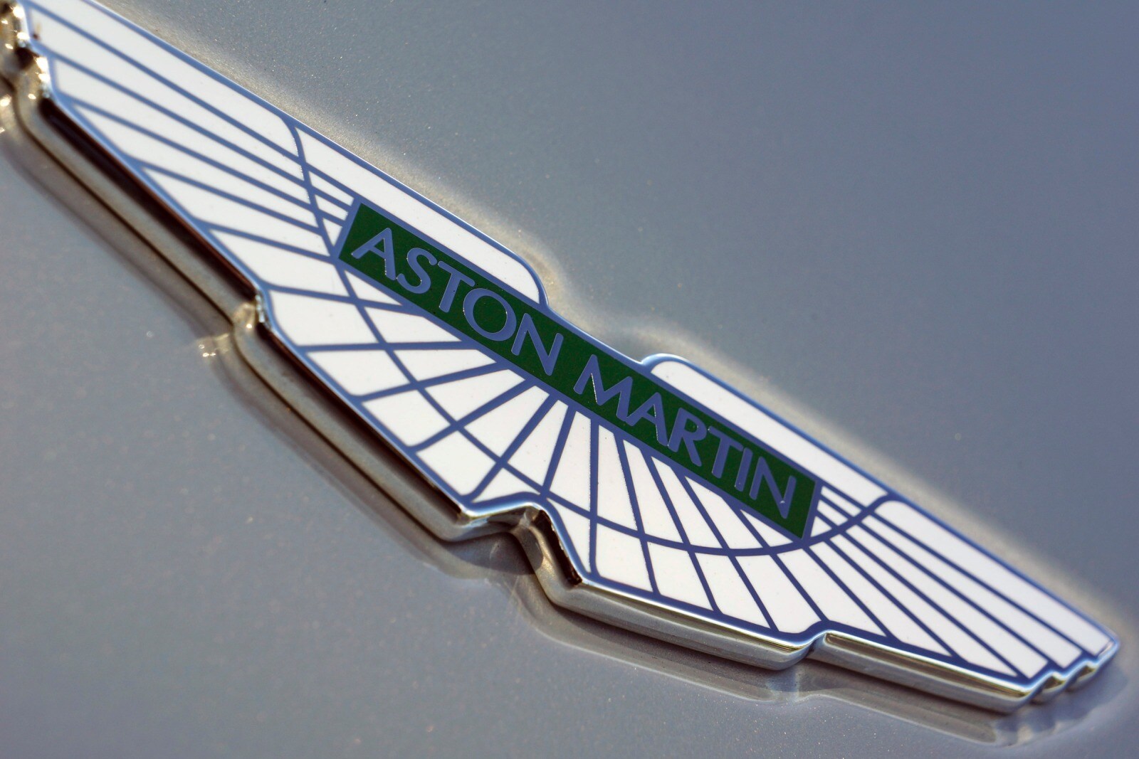 2013 Aston Martin DB9 — OEM photo 5