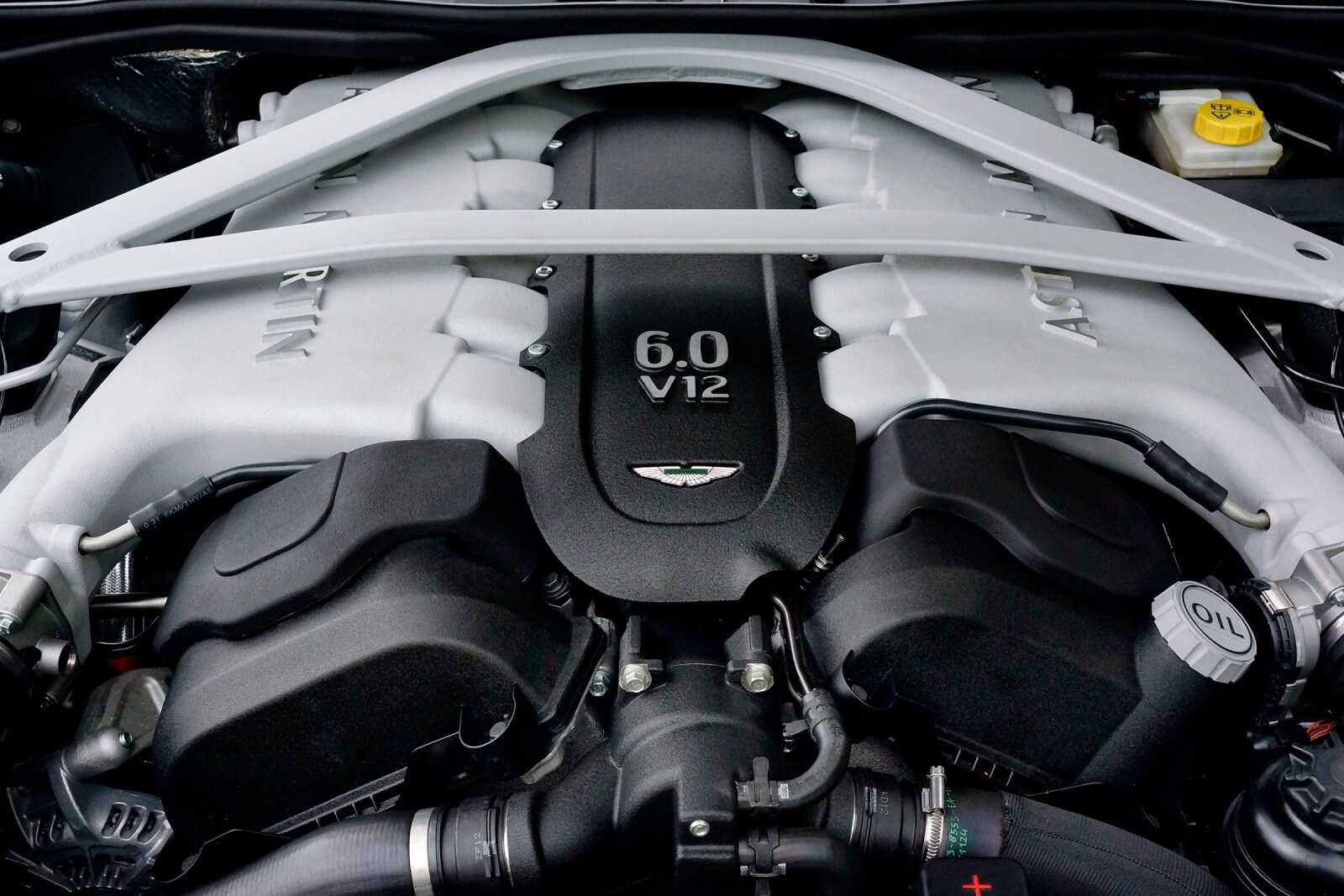 2014 Aston Martin DB9 exterior E