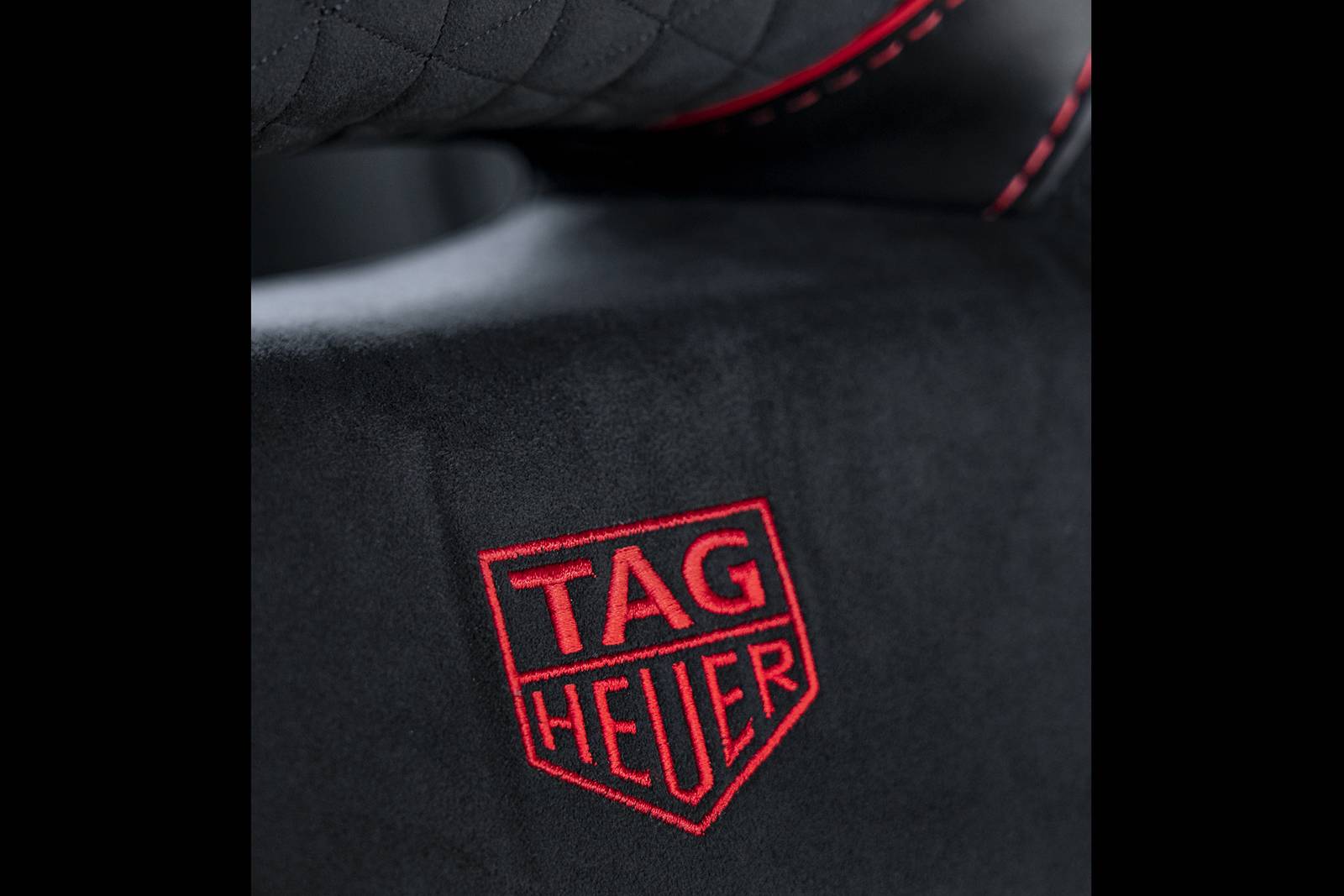 2019 Aston Martin DBS Superleggera interior DETAIL