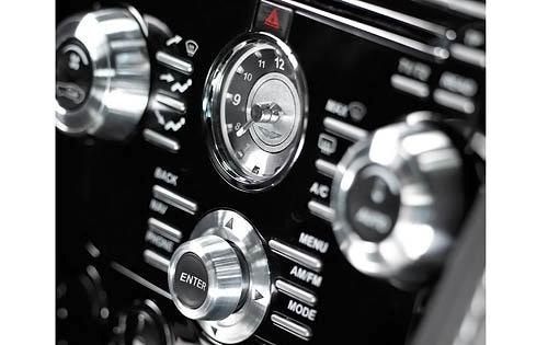 2010 Aston Martin DBS interior CC