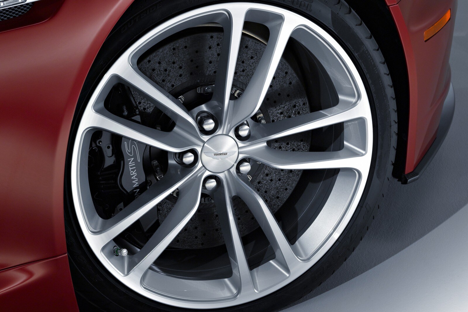2010 Aston Martin DBS — OEM photo 5