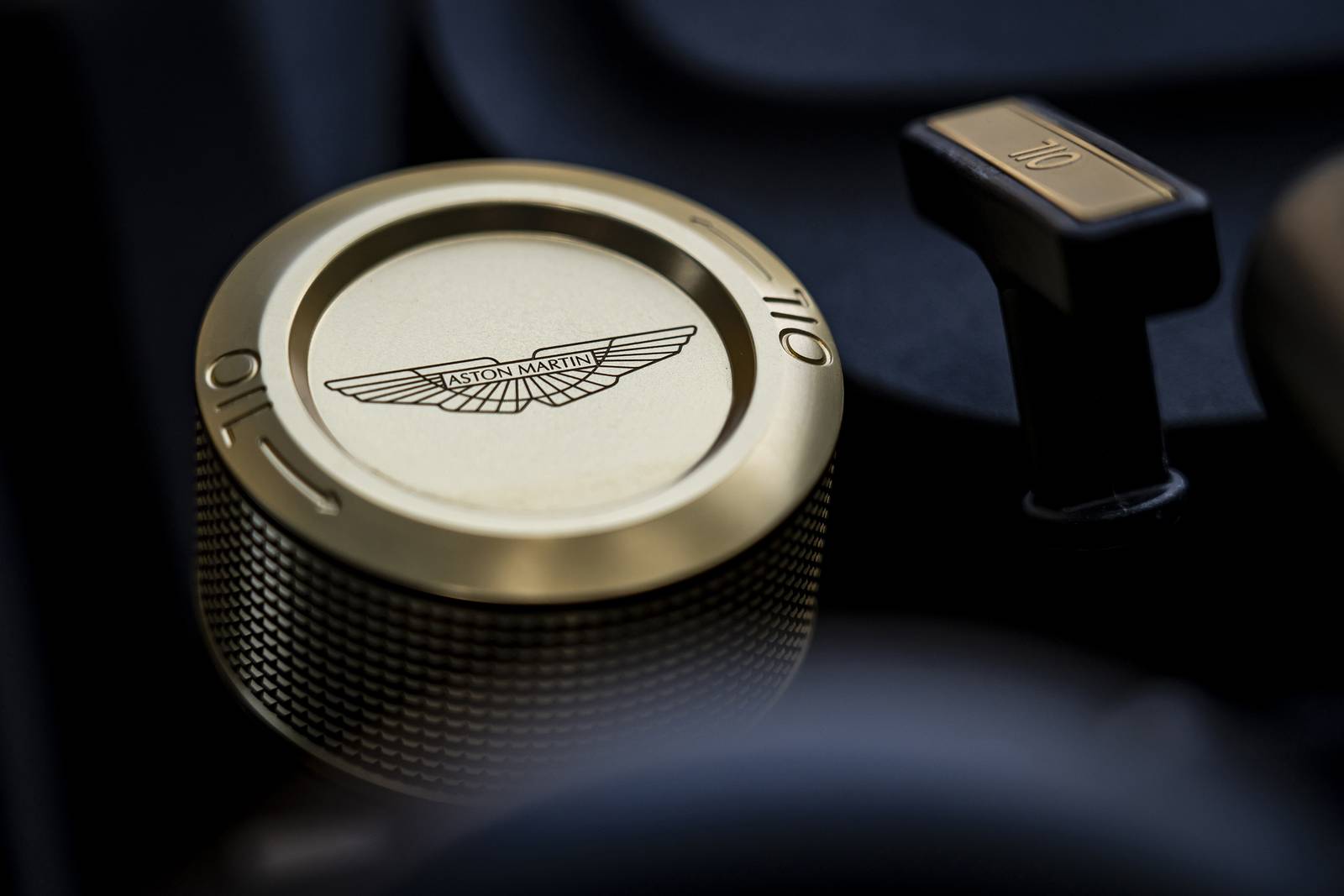 2022 Aston Martin DBS exterior E