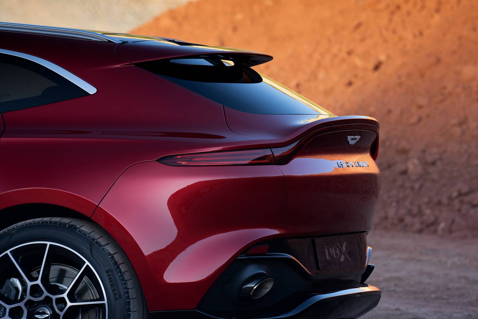 2021 Aston Martin DBX exterior EDETAIL