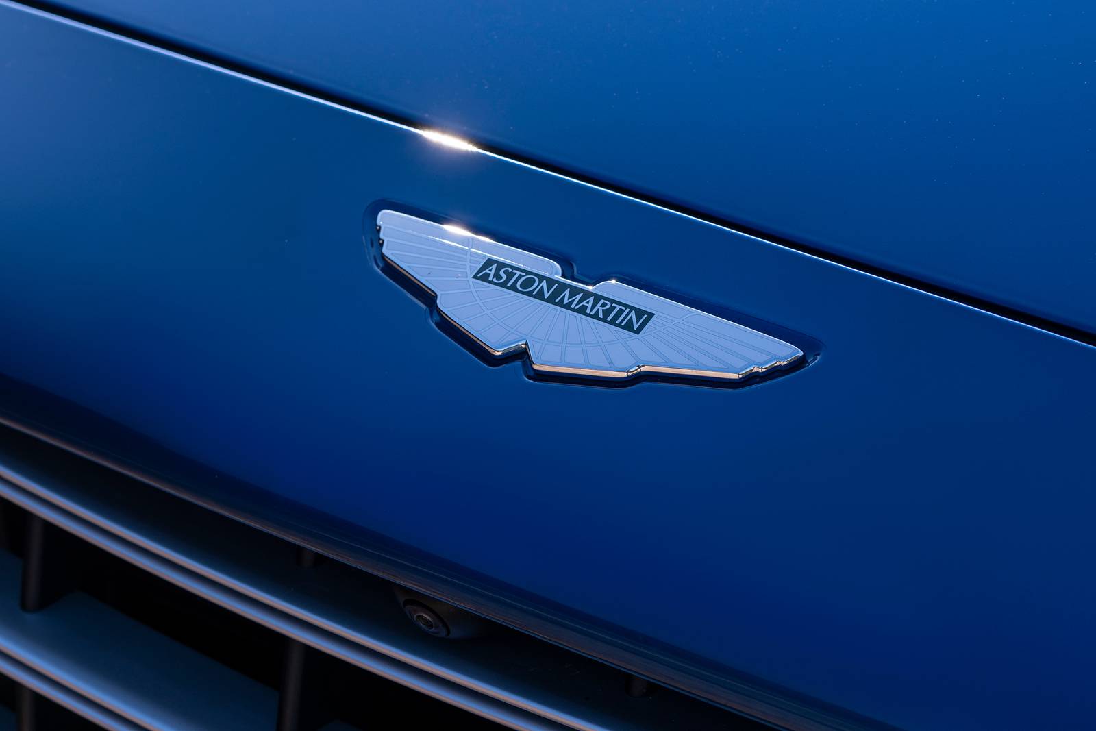 2023 Aston Martin DBX707 exterior FBDG