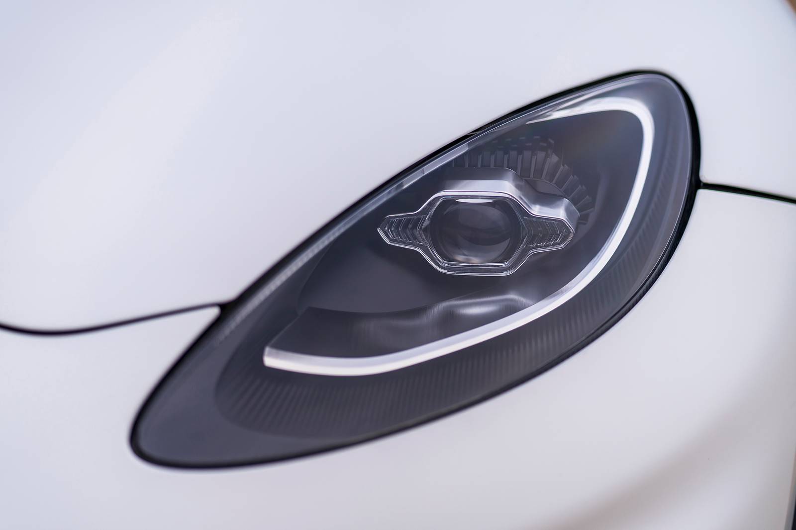 2023 Aston Martin DBX707 exterior EDETAIL