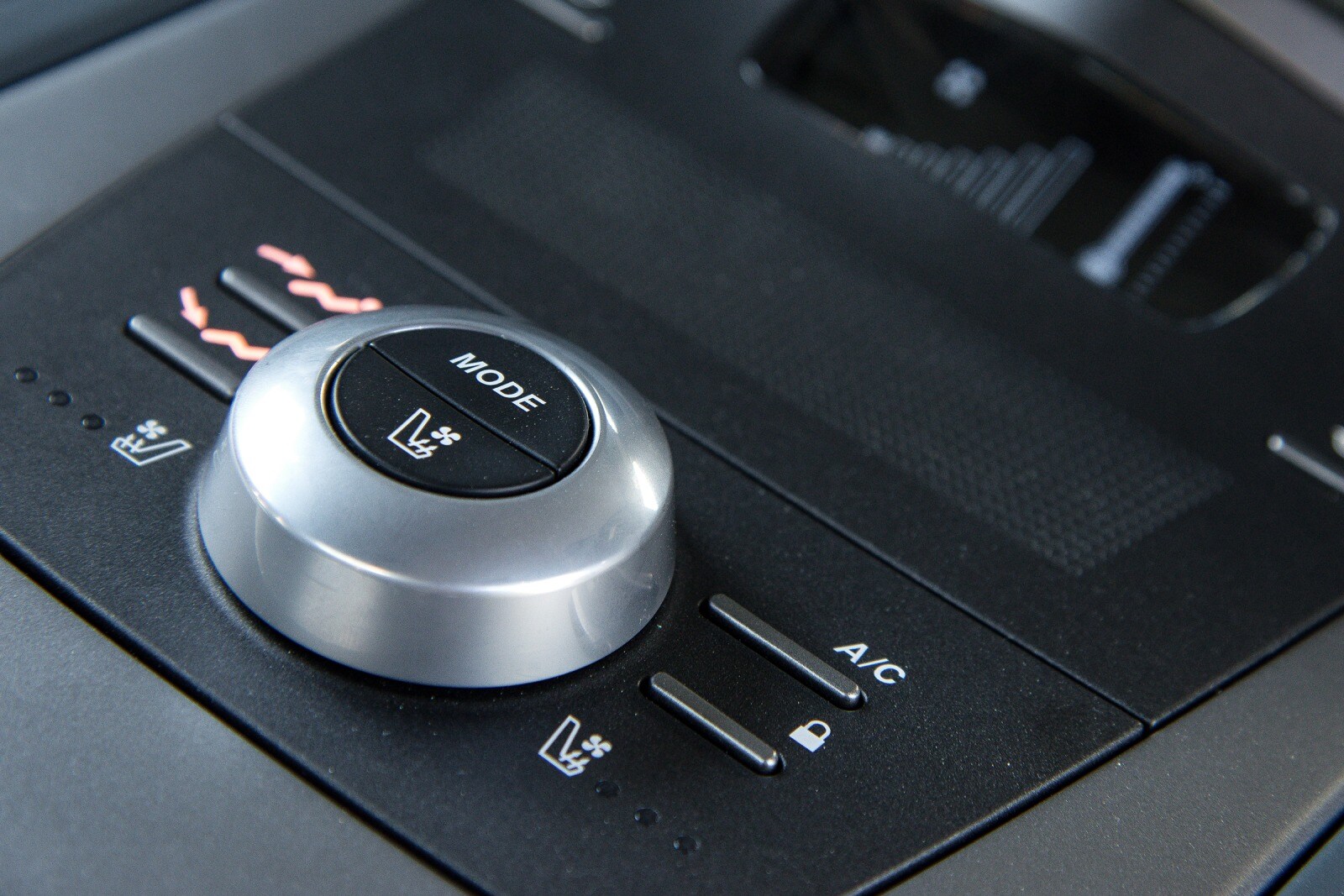 2015 Aston Martin Rapide S interior AUXCTRL