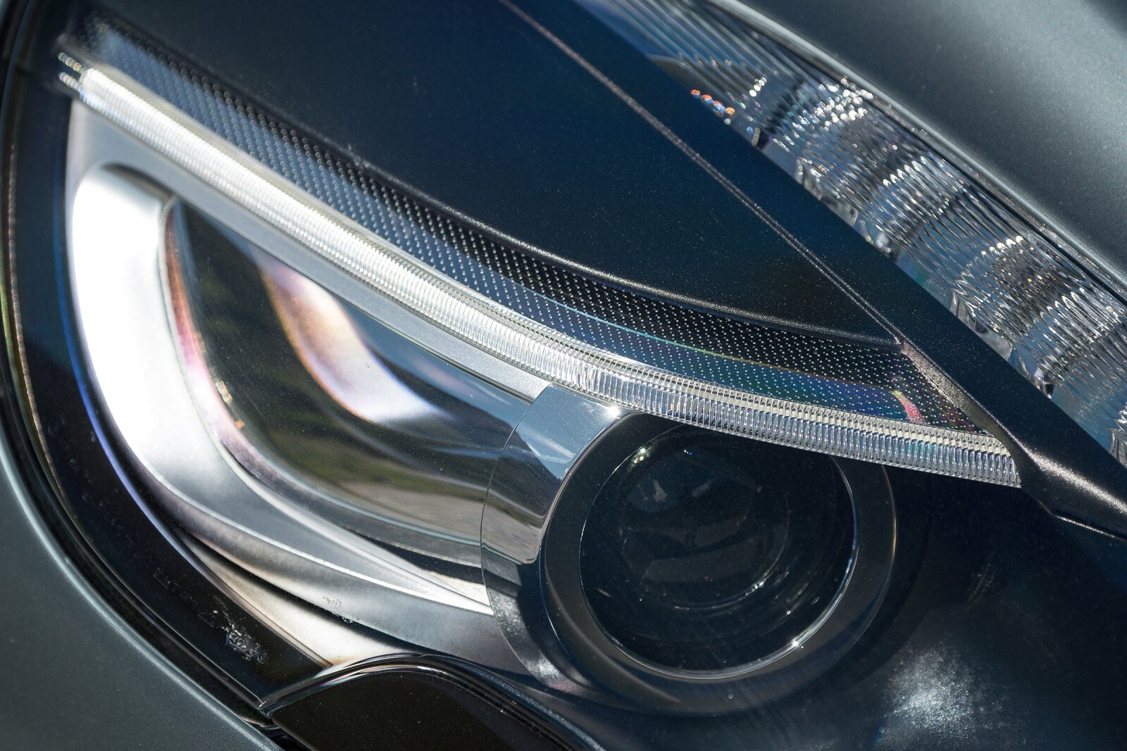 2015 Aston Martin Rapide S exterior EDETAIL