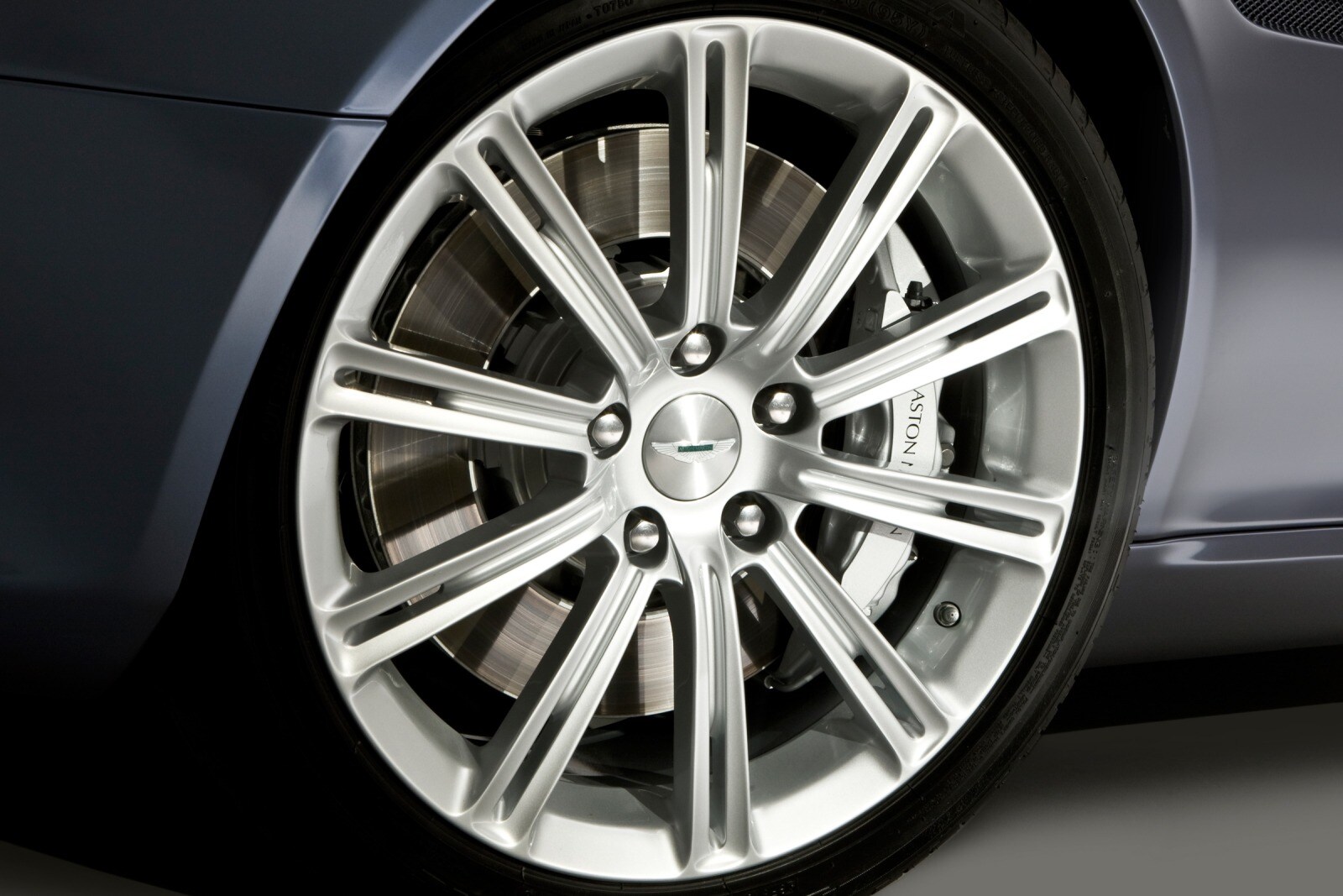 2010 Aston Martin Rapide — OEM photo 4