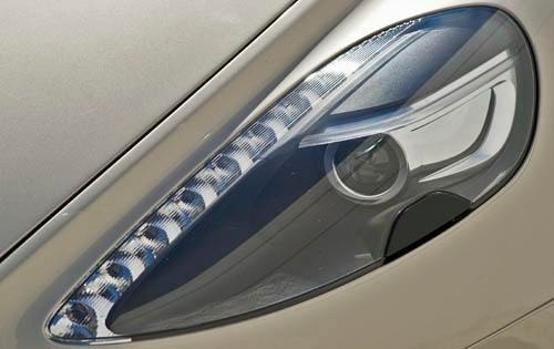 2011 Aston Martin Rapide exterior EDETAIL