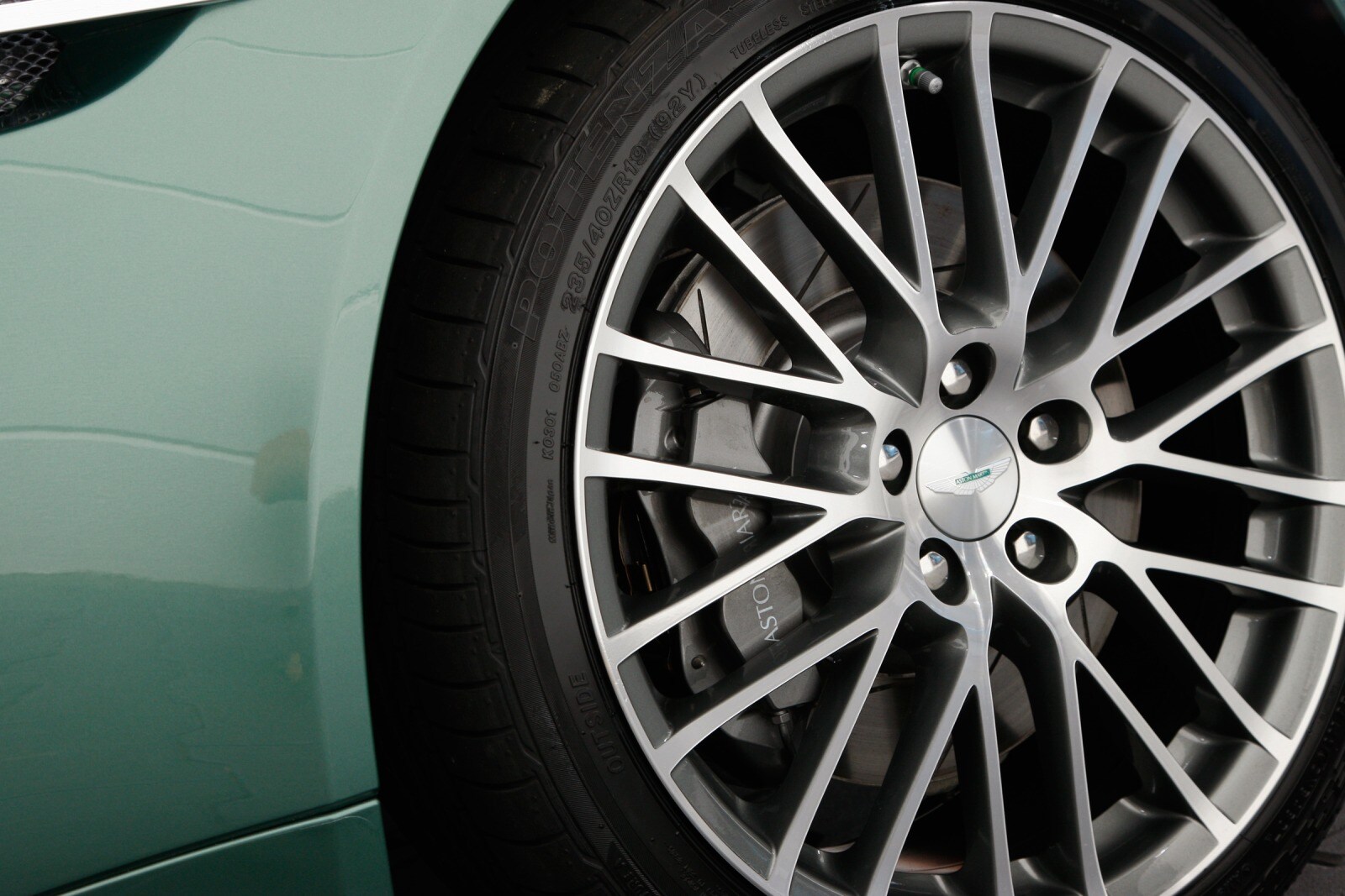 2010 Aston Martin V8 Vantage — OEM photo 3